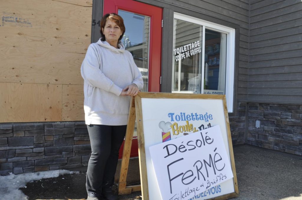 Un chauffard défonce la façade d’un commerce de Mont-Tremblant