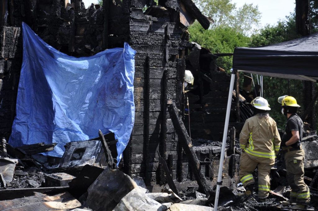 Deux personnes périssent dans un incendie à Huberdeau