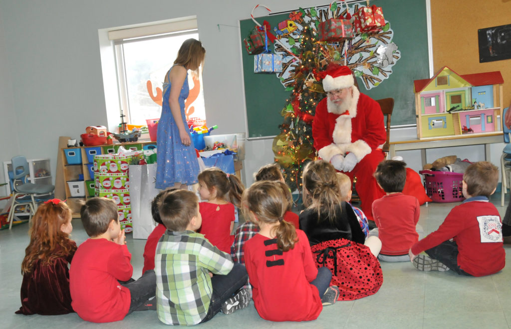 Le père Noël visite La Ribambelle