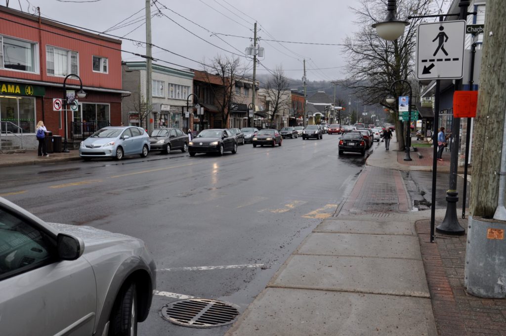 Mont-Tremblant supprime 44 cases de stationnement sur rue