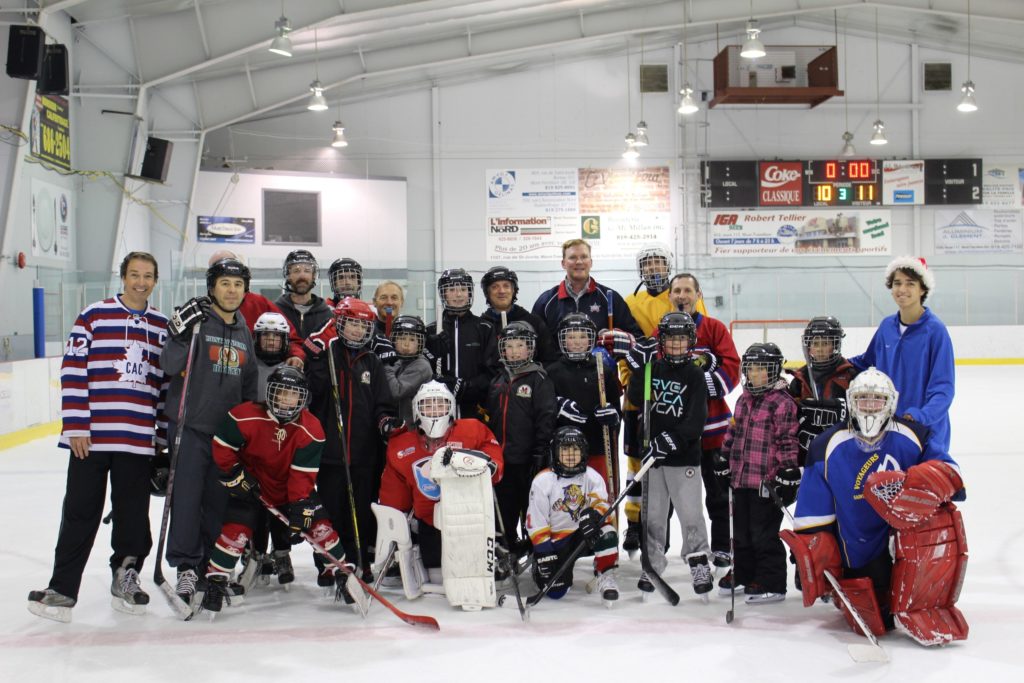Du hockey pour la Maison de la Famille