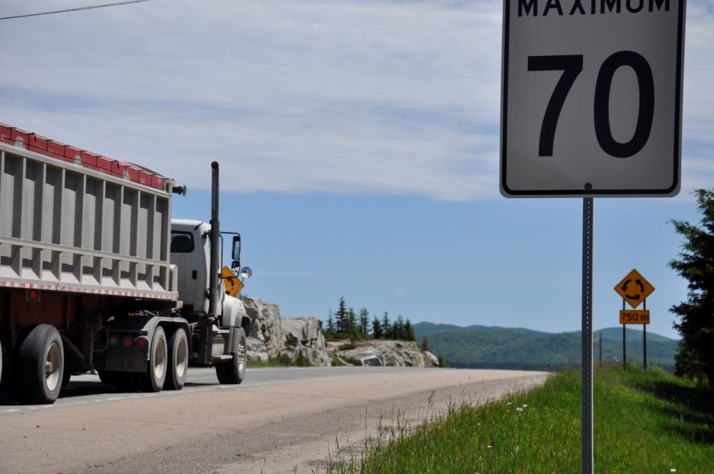 Les camionneurs ne respectent pas la vitesse permise et ça dérange