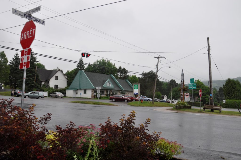 Saint-Faustin-Lac-Carré veut donner du chien à son carrefour central