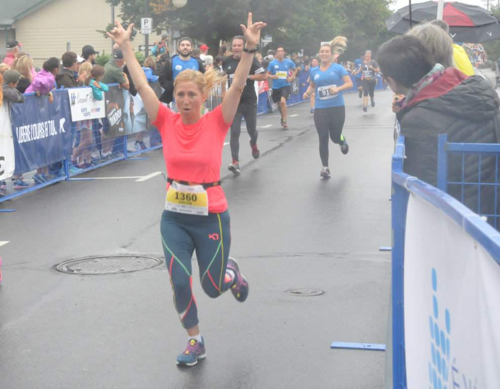 Demi-marathon: 2000 coureurs se dépassent sous la pluie