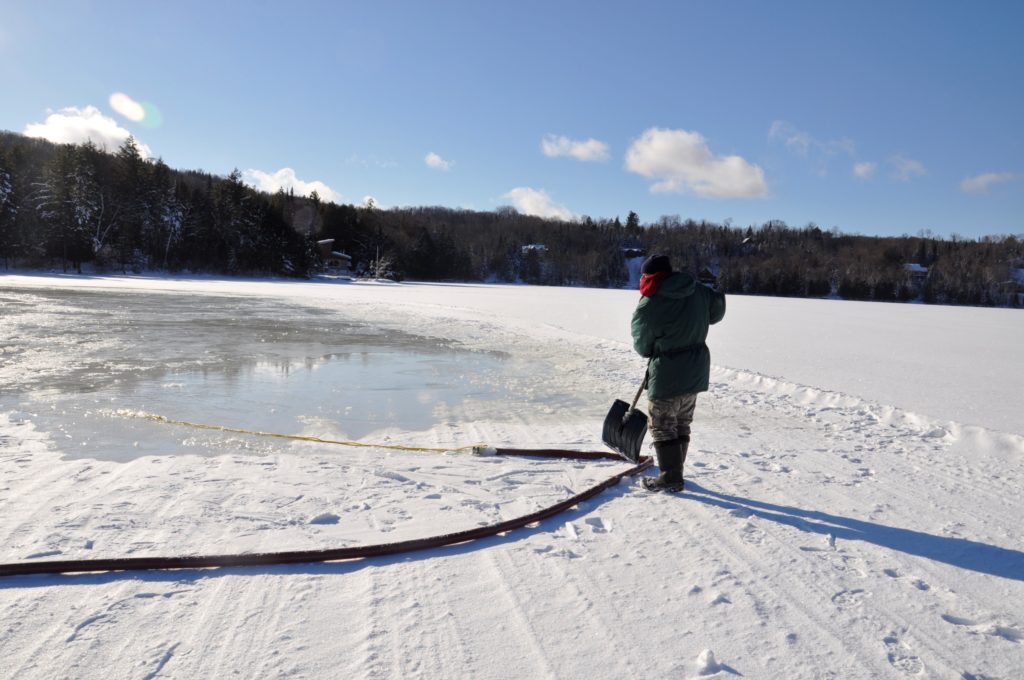 L’anneau de glace du lac Mercier prêt la semaine prochaine?