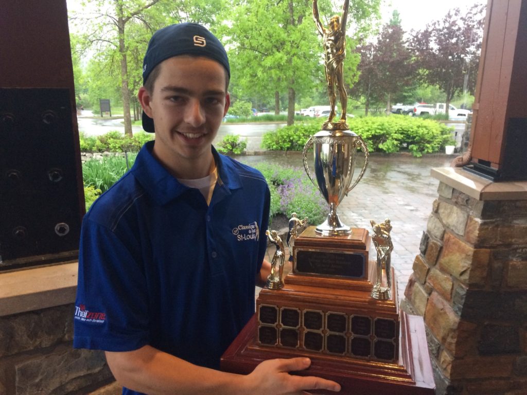 Jacob Carrière devient le plus jeune vainqueur de la Classique St-Louis