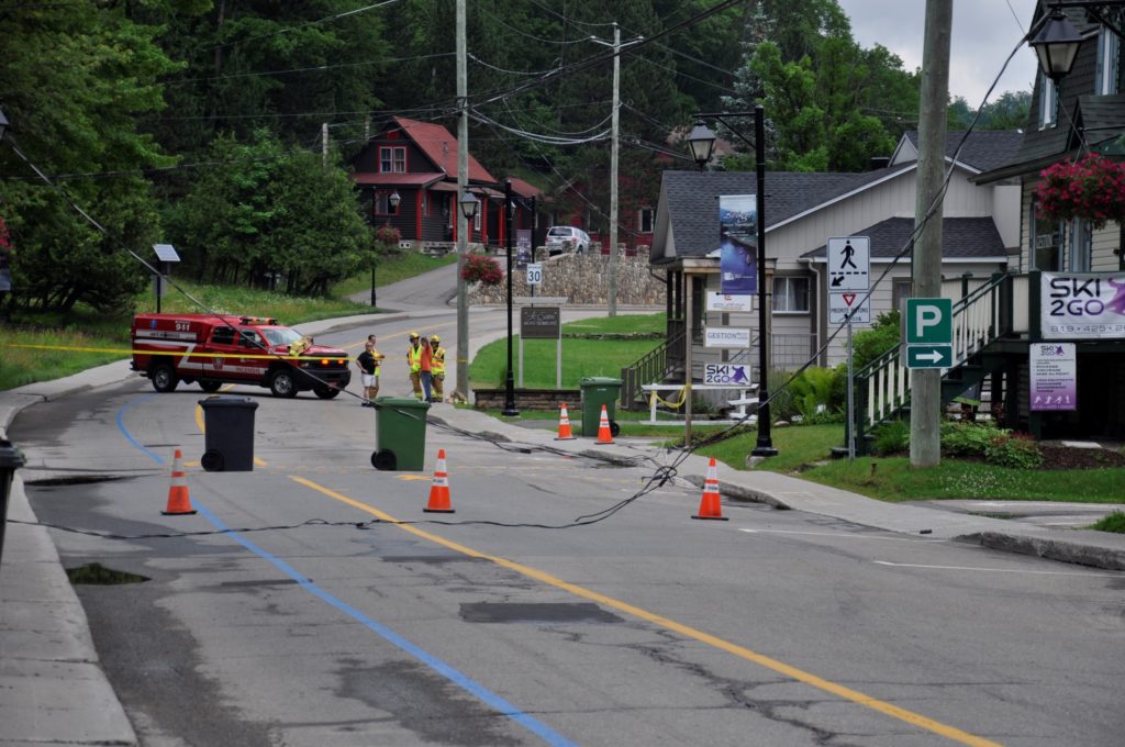 Bris d’un fil électrique sur le chemin du Village…du sérieux