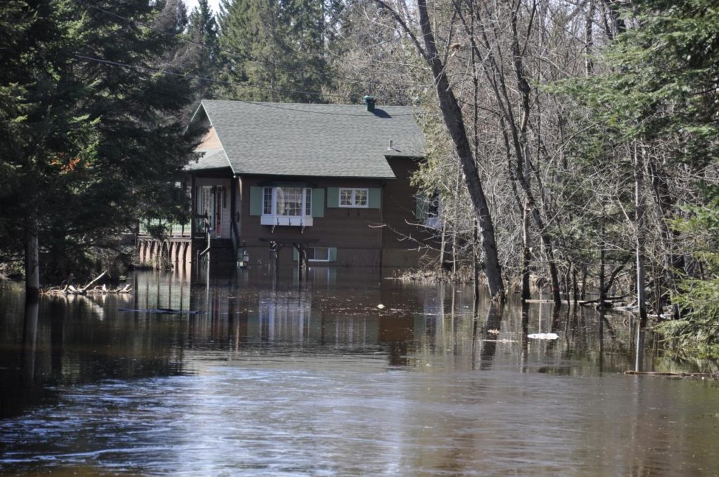 Les inondations se résorbent : Amherst lève les mesures d’urgence