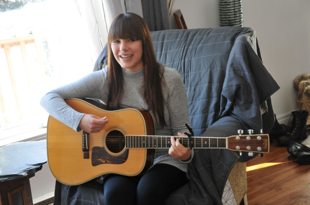 Anna-Kim Léveillée, la voix de Brébeuf