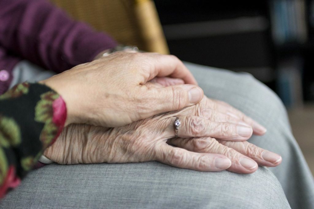 Certains proches aidants pourront aller dans les CHSLD