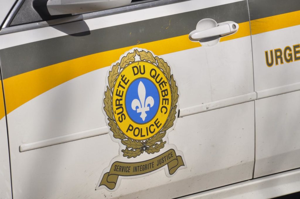 Deux automobilistes tués dans une collision avec une auto-patrouille à Amherst