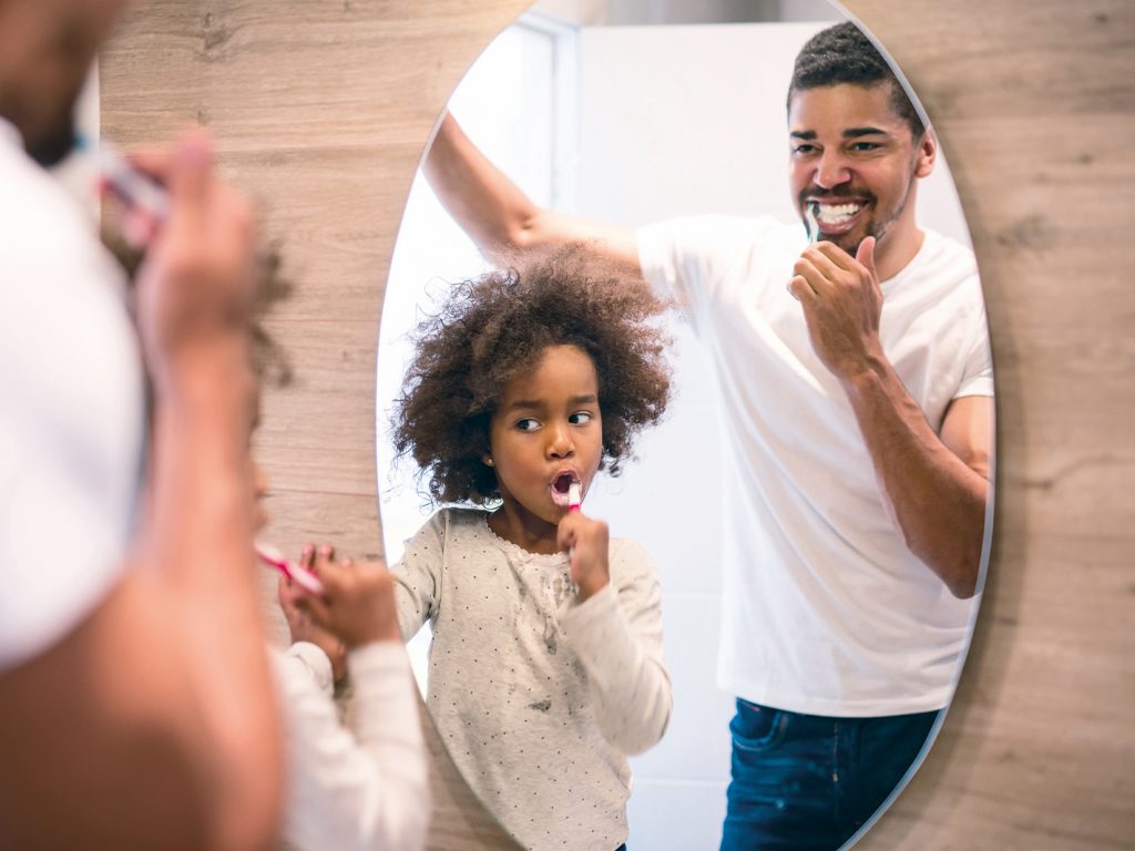 Négliger la santé dentaire de son enfant : quelles sont les conséquences?