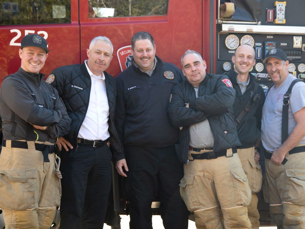 Les pompiers de Mont-Tremblant participent au Movember