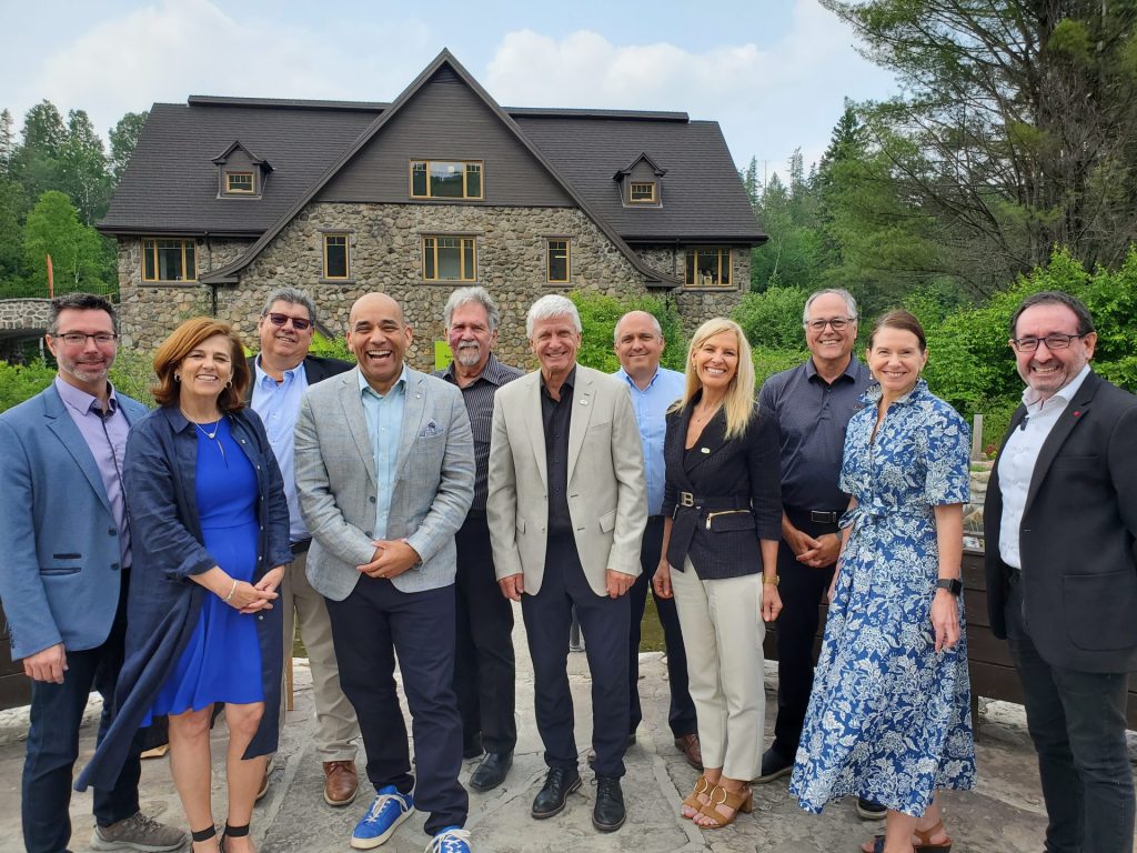 Visite du ministre délégué à l’Économie à Mont-Laurier et Mont-Blanc